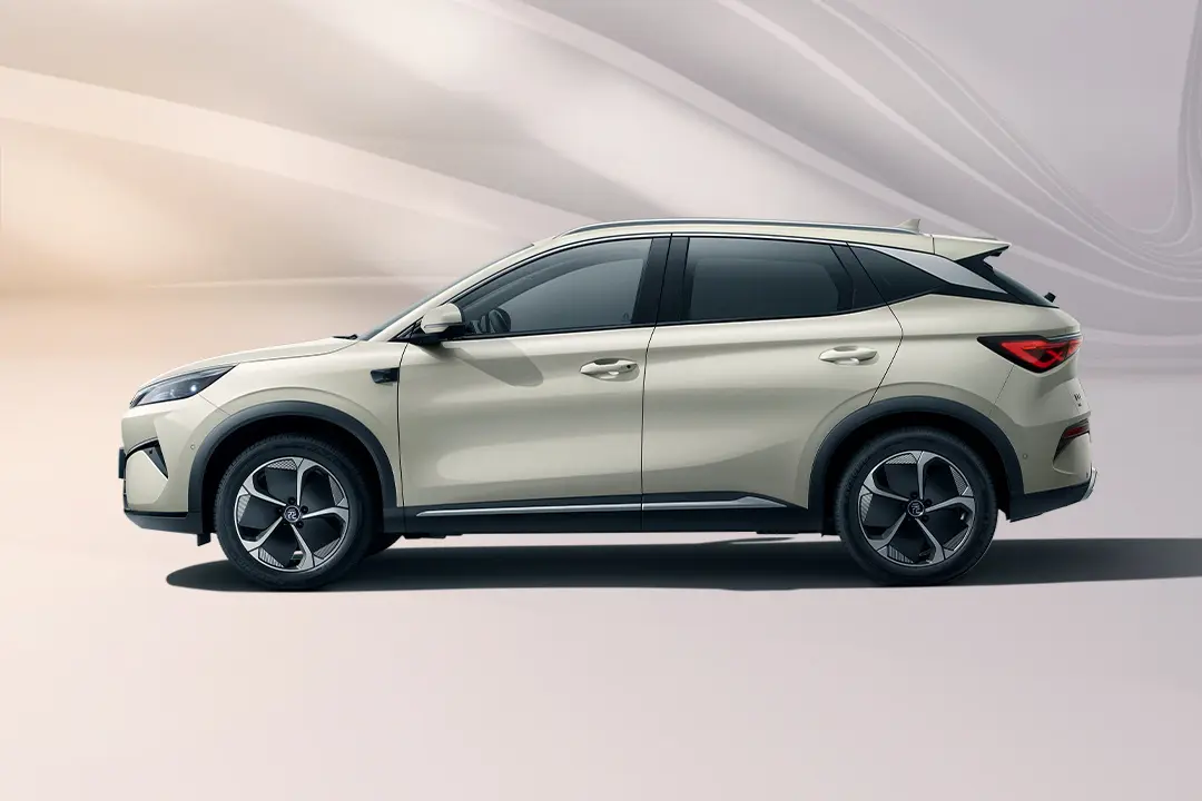 比亚迪逼近40万辆领跑，奇瑞、银河双破12万丨2025年10月乘用车自主品牌销量榜